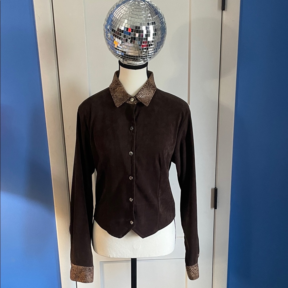 Vintage 80’s BANJO Women’s Chic Brown Suede Button Down Shirt